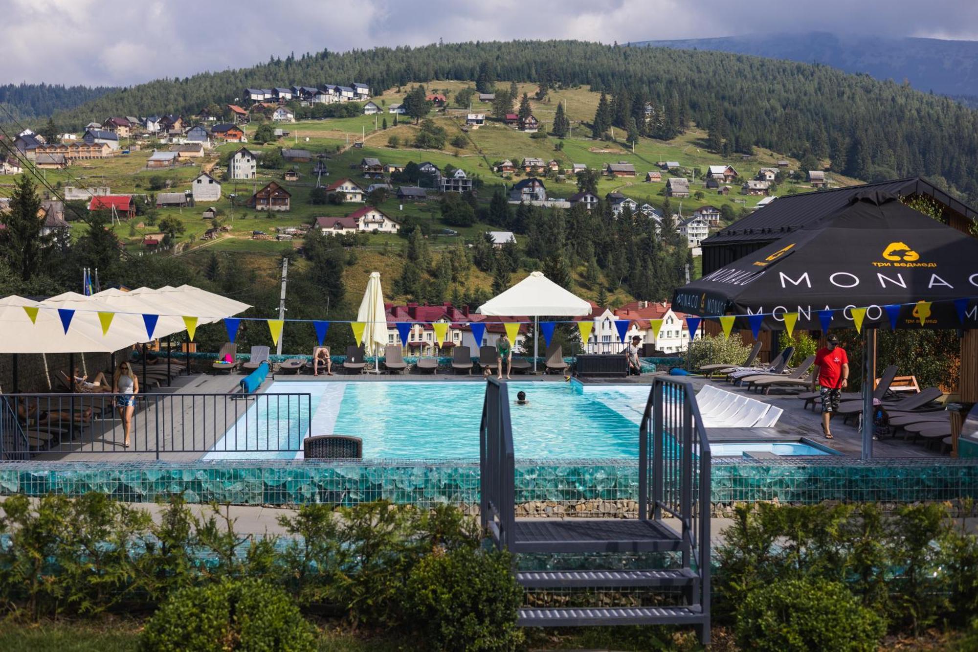 Phoenix Relax Park Bukovel Exteriör bild